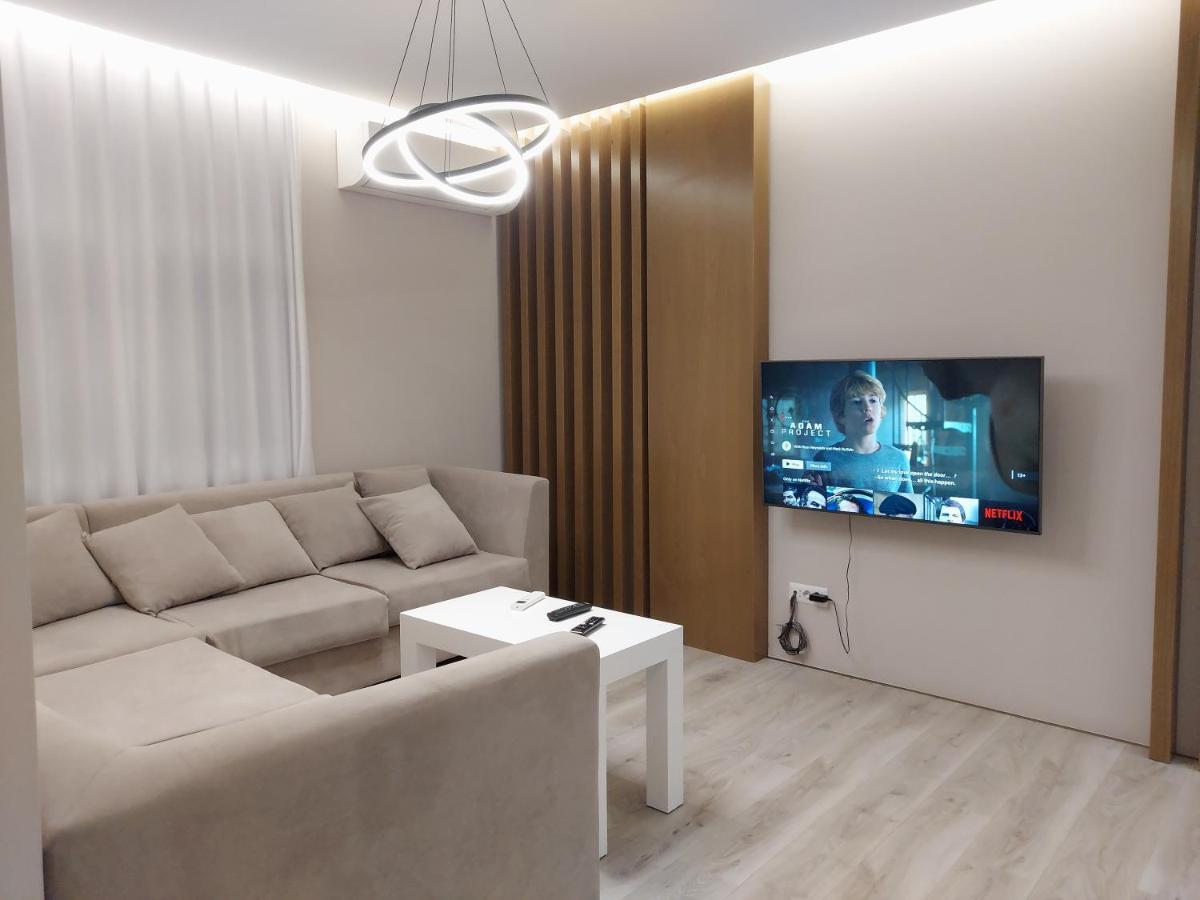 Luxurious Double Bedroom Suite Tiranë Luaran gambar